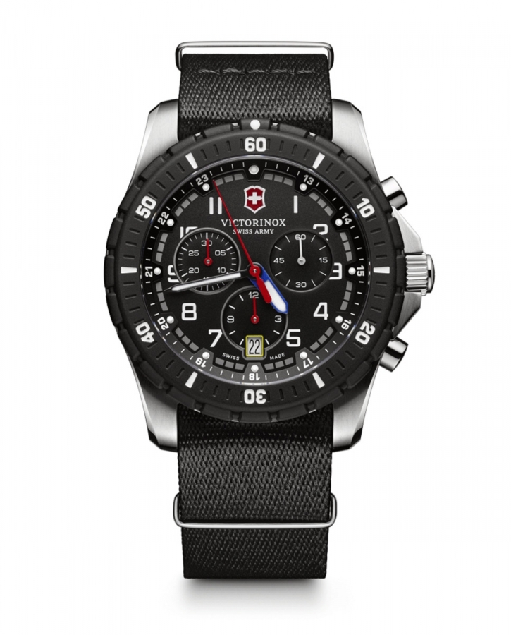 Victorinox MAVERICK SPORT CRONO BLACK DIAL & 2 NATO V241678.1 - Vista frontal
