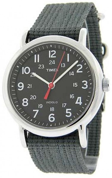 TIMEX WEEKENDER 38mm Quartz Wr 3atm T2N650