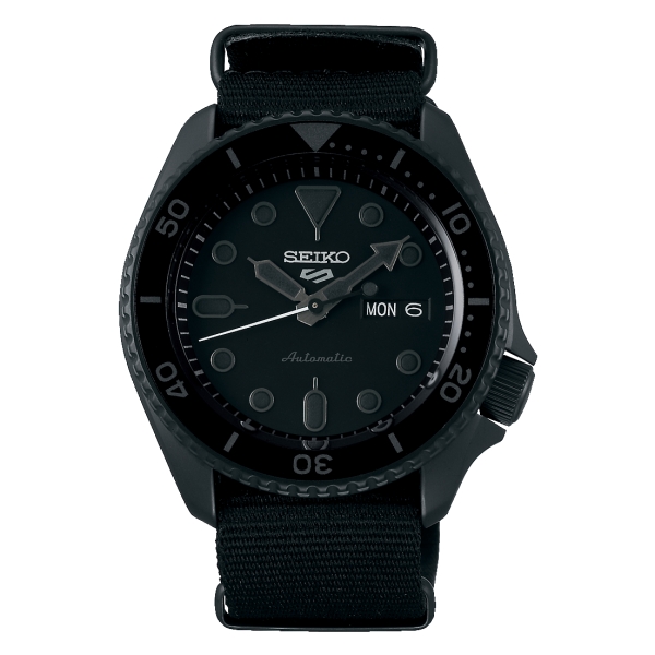SEIKO 5 SPORTS AUTOMáTICO STREET SRPD79K1
